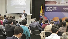 En el foro se debatieron los impactos en la salud sobre el glifosato