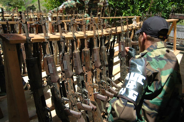 Entrega de armas de las Autodefensas Unidas de Colombia