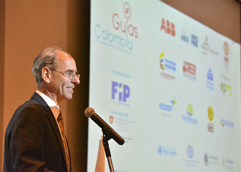 Kurt Kunz, Embajador de Suiza, durante el lanzamiento de las Guías Cadena de Suministro y Fortalecimiento Institucional