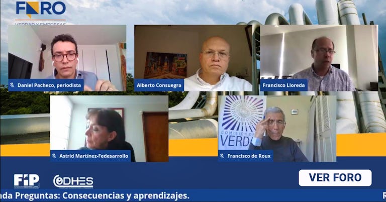 Líderes del sector petrolero, expertos y Francisco de Roux, Presidente de la Comisión de la Verdad, durante el foro virtual, moderado por el periodista Daniel Pacheco.